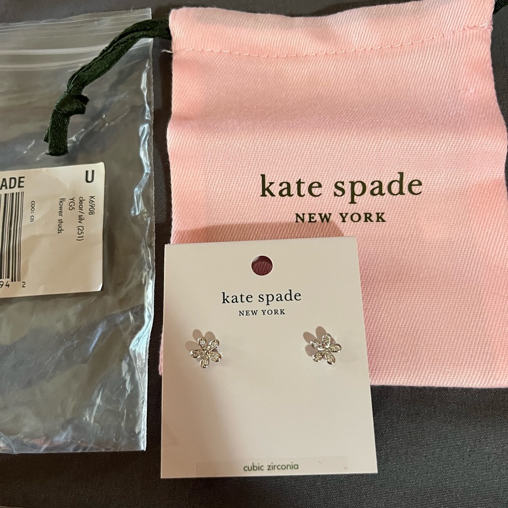 NWT Kate Spade Gleaming Garden flower earrings in original packaging.
